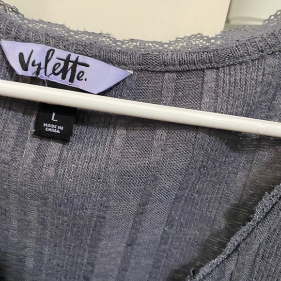 Blue Buttoned Longsleeve - Picture 2 of 2